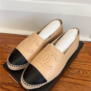 Authentic Chanel Espadrilles in beige/black, size 40